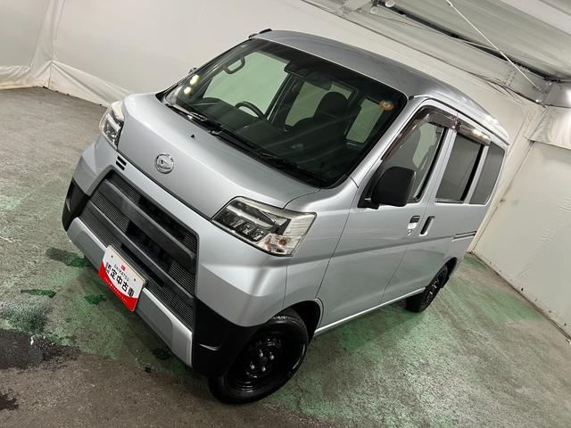 ハイゼットカーゴデラックスＳＡIII　走行７１９９２キロ／４ＷＤ／ナビ一年保証・走行距離無制限　ワンセグナビ　Ｂｌｕｅｔｏｏｔｈ　バックカメラ　ＥＴＣ　ＬＥＤヘッドライト　アイドリングストップ（埼玉県）の中古車