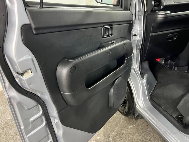 ハイゼットカーゴデラックスＳＡIII　走行７１９９２キロ／４ＷＤ／ナビ一年保証・走行距離無制限　ワンセグナビ　Ｂｌｕｅｔｏｏｔｈ　バックカメラ　ＥＴＣ　ＬＥＤヘッドライト　アイドリングストップ（埼玉県）の中古車