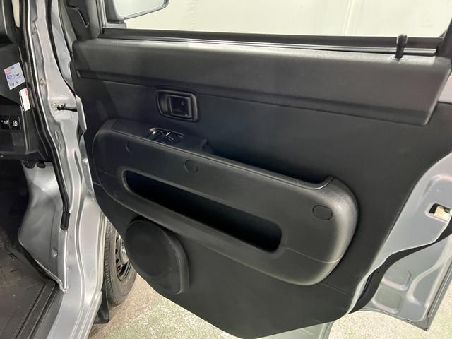 ハイゼットカーゴデラックスＳＡIII　走行７１９９２キロ／４ＷＤ／ナビ一年保証・走行距離無制限　ワンセグナビ　Ｂｌｕｅｔｏｏｔｈ　バックカメラ　ＥＴＣ　ＬＥＤヘッドライト　アイドリングストップ（埼玉県）の中古車