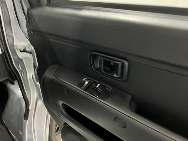ハイゼットカーゴデラックスＳＡIII　走行７１９９２キロ／４ＷＤ／ナビ一年保証・走行距離無制限　ワンセグナビ　Ｂｌｕｅｔｏｏｔｈ　バックカメラ　ＥＴＣ　ＬＥＤヘッドライト　アイドリングストップ（埼玉県）の中古車