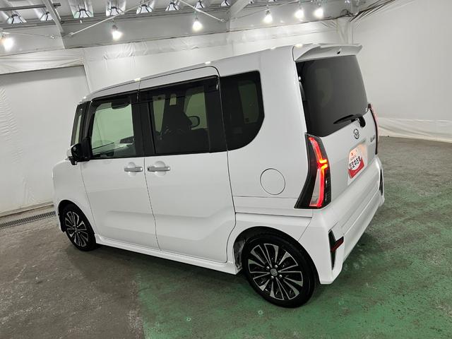 タントカスタムＲＳセレクション　走行１７４０７キロ／純正ナビ１年保証距離無制限　走行距離１７４０７キロ　純正フルセグナビ　パノラマモニター　純正マット　サイドエアバッグ　ＬＥＤヘッドランプ　アイドリングストップ　シートヒーター　両側電動スライドドア（埼玉県）の中古車