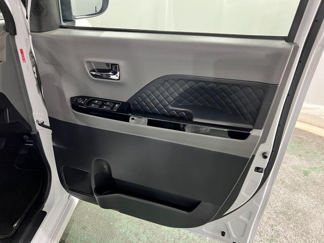 タントカスタムＲＳセレクション　走行１７４０７キロ／純正ナビ１年保証距離無制限　走行距離１７４０７キロ　純正フルセグナビ　パノラマモニター　純正マット　サイドエアバッグ　ＬＥＤヘッドランプ　アイドリングストップ　シートヒーター　両側電動スライドドア（埼玉県）の中古車