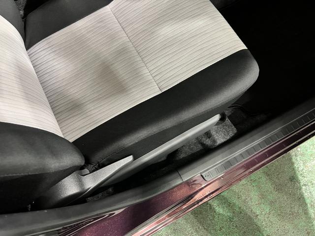 ミライースX SAIII 走行847キロ/LEDヘッドランプ/マット1年保証距離無制限 走行距離847キロ フロアマット クリアランスソナー オートライト LEDヘッドランプ アイドリングストップ キーレスエントリー(埼玉県)の中古車