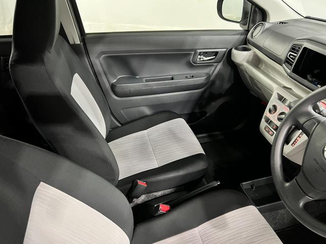 ミライースX SAIII 走行847キロ/LEDヘッドランプ/マット1年保証距離無制限 走行距離847キロ フロアマット クリアランスソナー オートライト LEDヘッドランプ アイドリングストップ キーレスエントリー(埼玉県)の中古車