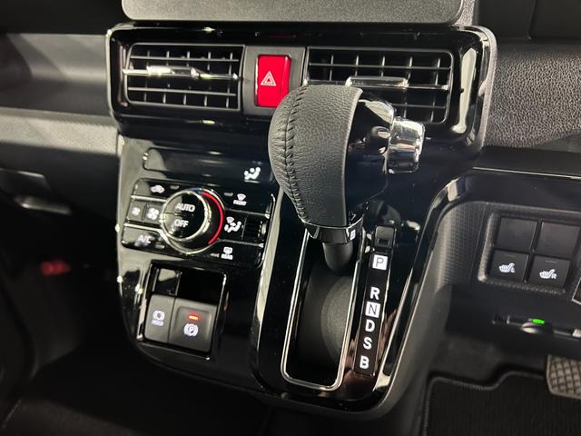 タントカスタムRS 走行11634キロ/LEDヘッドランプ/マット1年保証距離無制限 走行距離11634キロ 純正マット サイドエアバッグ LEDヘッドランプ アイドリングストップ シートヒーター 両側電動スライドドア オート格納式ドアミラー キーフリー(埼玉県)の中古車