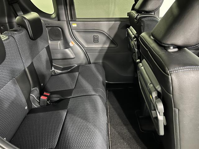 タントカスタムRS 走行11634キロ/LEDヘッドランプ/マット1年保証距離無制限 走行距離11634キロ 純正マット サイドエアバッグ LEDヘッドランプ アイドリングストップ シートヒーター 両側電動スライドドア オート格納式ドアミラー キーフリー(埼玉県)の中古車