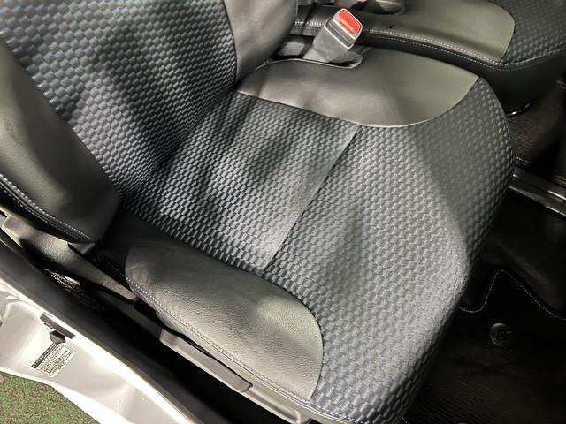 タントカスタムRS 走行11634キロ/LEDヘッドランプ/マット1年保証距離無制限 走行距離11634キロ 純正マット サイドエアバッグ LEDヘッドランプ アイドリングストップ シートヒーター 両側電動スライドドア オート格納式ドアミラー キーフリー(埼玉県)の中古車