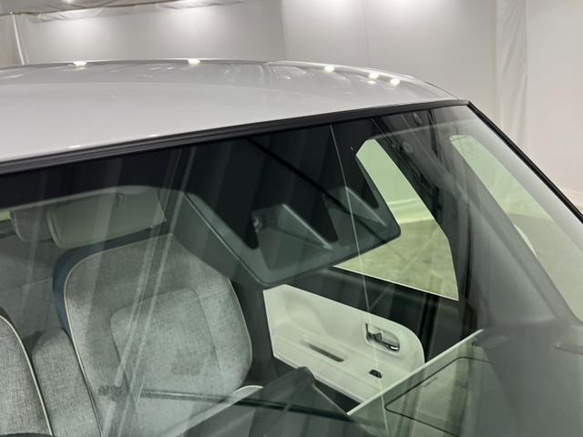 ムーヴキャンバスストライプスG 走行2404キロ/LEDヘッドランプ/マット1年保証距離無制限 走行距離2404キロ 純正マット サイドエアバッグ LEDヘッドランプ アイドリングストップ シートヒーター 両側電動スライドドア オート格納式ドアミラー(埼玉県)の中古車