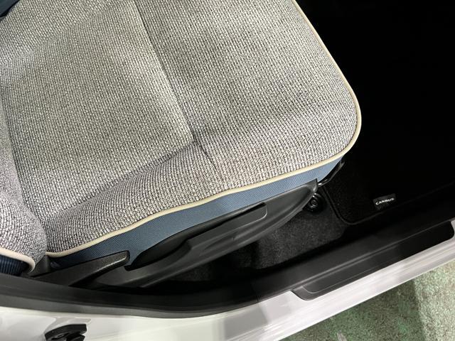 ムーヴキャンバスストライプスG 走行2404キロ/LEDヘッドランプ/マット1年保証距離無制限 走行距離2404キロ 純正マット サイドエアバッグ LEDヘッドランプ アイドリングストップ シートヒーター 両側電動スライドドア オート格納式ドアミラー(埼玉県)の中古車