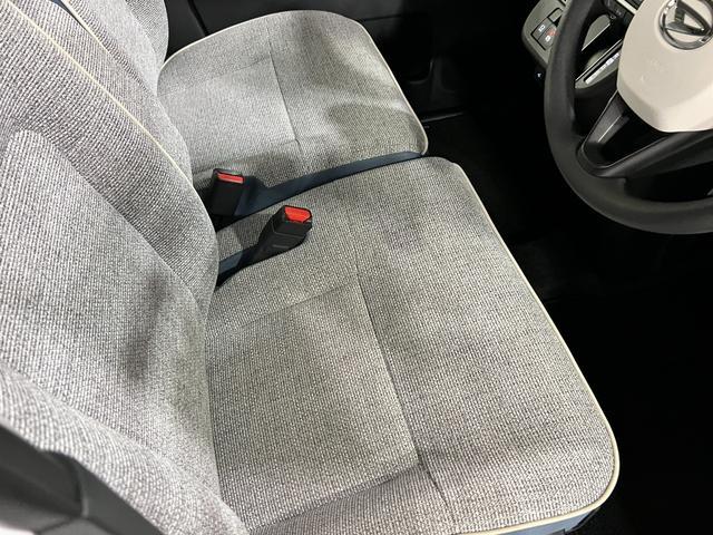 ムーヴキャンバスストライプスG 走行2404キロ/LEDヘッドランプ/マット1年保証距離無制限 走行距離2404キロ 純正マット サイドエアバッグ LEDヘッドランプ アイドリングストップ シートヒーター 両側電動スライドドア オート格納式ドアミラー(埼玉県)の中古車