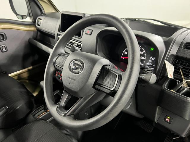 ハイゼットトラックジャンボエクストラ 4WD/走行10850キロ/純正マット1年保証距離無制限 走行距離10850キロ 純正フロアマット 助手席エアバック クリアランスソナー オートライト LEDヘッドランプ アイドリングストップ 大型LED荷台作業灯(埼玉県)の中古車