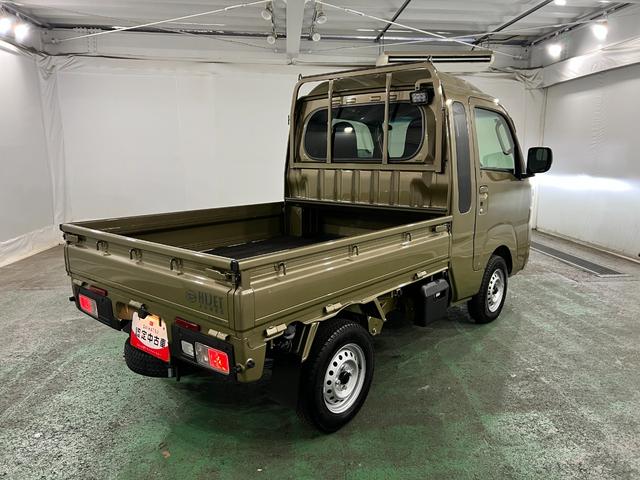 ハイゼットトラックジャンボエクストラ 4WD/走行10850キロ/純正マット1年保証距離無制限 走行距離10850キロ 純正フロアマット 助手席エアバック クリアランスソナー オートライト LEDヘッドランプ アイドリングストップ 大型LED荷台作業灯(埼玉県)の中古車