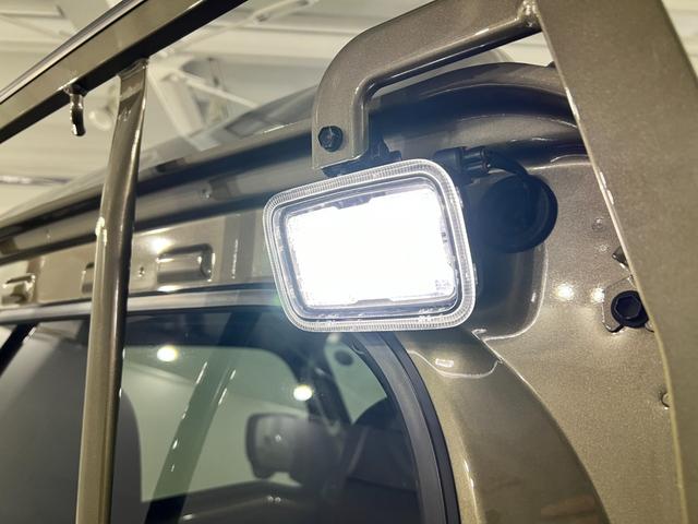 ハイゼットトラックジャンボエクストラ 4WD/走行10850キロ/純正マット1年保証距離無制限 走行距離10850キロ 純正フロアマット 助手席エアバック クリアランスソナー オートライト LEDヘッドランプ アイドリングストップ 大型LED荷台作業灯(埼玉県)の中古車