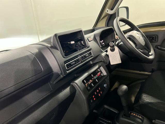 ハイゼットトラックジャンボエクストラ 4WD/走行10850キロ/純正マット1年保証距離無制限 走行距離10850キロ 純正フロアマット 助手席エアバック クリアランスソナー オートライト LEDヘッドランプ アイドリングストップ 大型LED荷台作業灯(埼玉県)の中古車