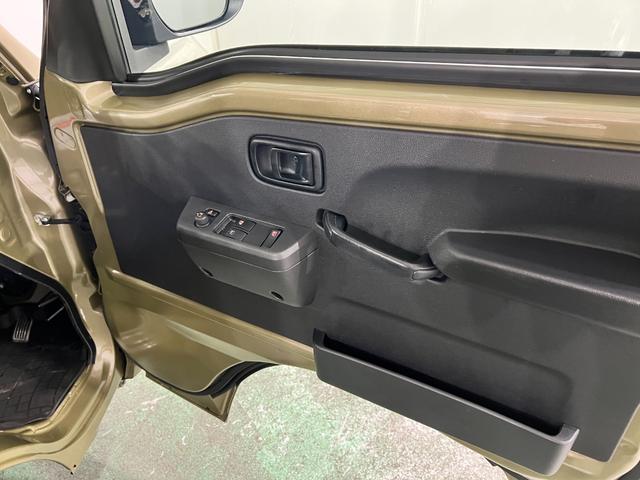 ハイゼットトラックジャンボエクストラ 4WD/走行10850キロ/純正マット1年保証距離無制限 走行距離10850キロ 純正フロアマット 助手席エアバック クリアランスソナー オートライト LEDヘッドランプ アイドリングストップ 大型LED荷台作業灯(埼玉県)の中古車