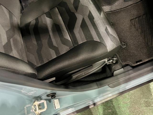 タントファンクロスターボ 走行中394キロ/LEDヘッドランプ1年保証距離無制限 走行距離5394キロ 純正マット サイドエアバッグ LEDヘッドランプ アイドリングストップ シートヒーター 両側電動スライドドア オート格納式ドアミラー 電動パーキングブレーキ(埼玉県)の中古車
