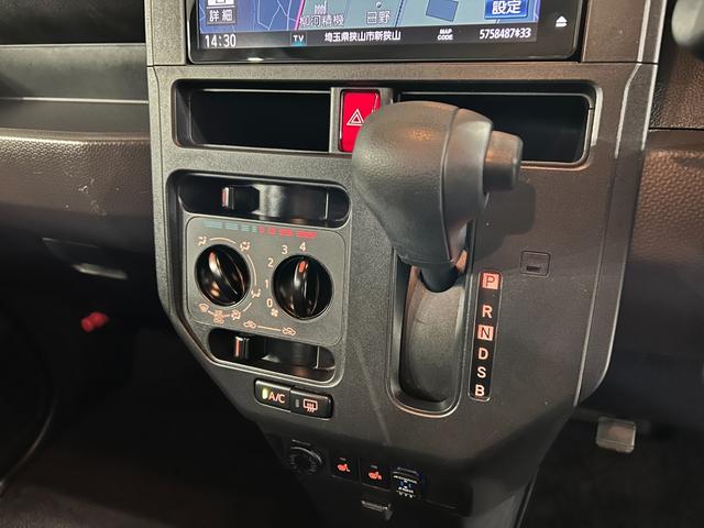 トールＸ　走行５２１７０キロ／純正ナビ／シートヒーター一年保証・走行距離無制限　フルセグナビ　Ｂｌｕｅｔｏｏｔｈ　クリアランスソナー　オートライト　シートヒーター　片側電動スライドドア（埼玉県）の中古車