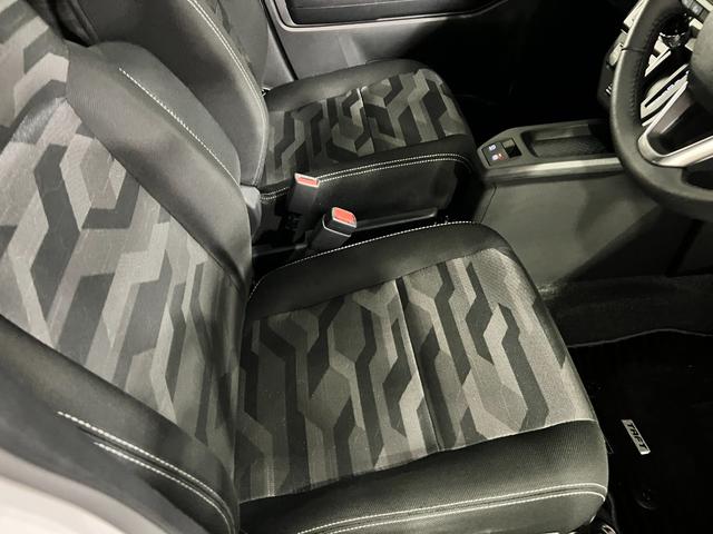 タフトＧターボ　クロムベンチャー　走行６６１２４キロ／４ＷＤ／ナビ一年保証・走行距離無制限　フルセグナビ　Ｂｌｕｅｔｏｏｔｈ　バックカメラ　ＥＴＣ　クリアランスソナー　ＬＥＤヘッドライト　シートヒーター（埼玉県）の中古車