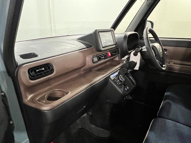 ムーヴキャンバスセオリーＧ　走行６３キロ／ナビ／バックカメラ／試乗車１年保証・走行距離無制限　フルセグナビ　Ｂｌｕｅｔｏｏｔｈ　バックカメラサイドエアバック　クリアランスソナー　オートライト　ＬＥＤヘッドライト　ベンチシート　シートヒーター　両側電動スライド（埼玉県）の中古車
