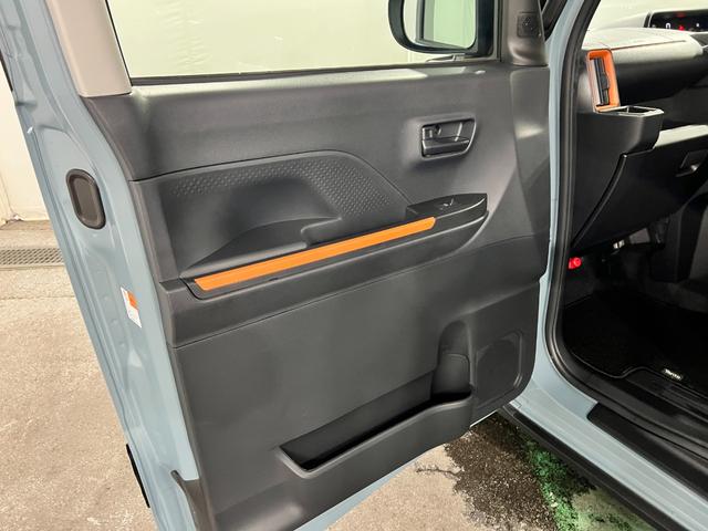 タントファンクロスリミテッド　走行３２７１キロ／展示／試乗車１年保証・走行距離無制限　サイドエアバック　クリアランスソナー　オートマチックハイビーム　オートライト　ＬＥＤヘッドライト　ベンチシート　シートヒーター　両側電動スライドドア（埼玉県）の中古車