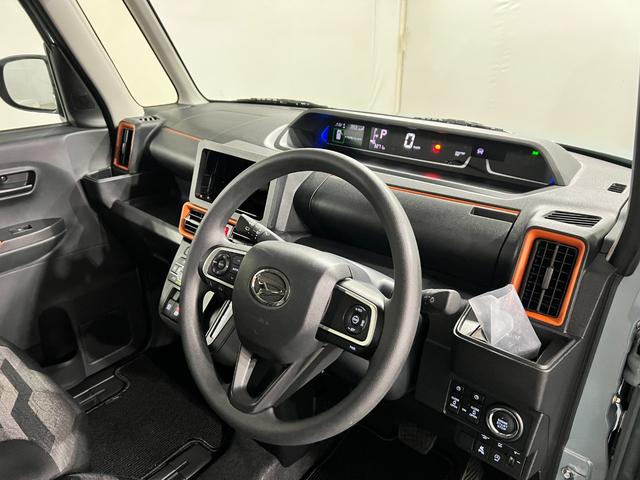 タントファンクロスリミテッド　走行３２７１キロ／展示／試乗車１年保証・走行距離無制限　サイドエアバック　クリアランスソナー　オートマチックハイビーム　オートライト　ＬＥＤヘッドライト　ベンチシート　シートヒーター　両側電動スライドドア（埼玉県）の中古車
