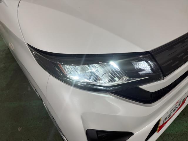 ムーヴＸ　走行１７０６キロ／展示試乗／片側電動スライドドア１年保証・走行距離無制限　サイドエアバック　クリアランスソナー　オートマチックハイビーム　オートライト　ＬＥＤヘッドライト　ベンチシート　片側電動スライドドア（埼玉県）の中古車