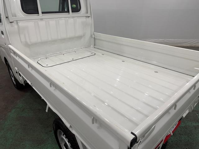 ハイゼットトラックスタンダードＳＡIIIｔ走行９１３６キロ／オートマ一年保証・走行距離無制限　走行９１３６キロ　ＡＭＦＭラジオ　ＬＥＤヘッドライト　エアコン　パワステ　純正マット　板キー　２ＷＤ（埼玉県）の中古車