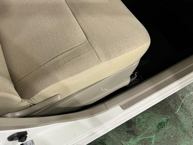 ムーヴＬ　走行７８８９１キロ／ＣＤチューナー／塗装はがれ一年保証・走行距離無制限　走行７８８９１キロ　助手席エアバック　純正カーペットマット　アイドリングストップ　ベンチシート（埼玉県）の中古車