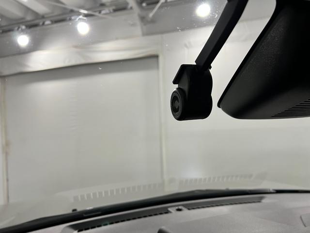 ロッキープレミアムＧ　走行６０１８０キロ／車検整備付／ナビ／ドラレコ一年保証・走行距離無制限　フルセグナビ　Ｂｌｕｅｔｏｏｔｈ　バックカメラ　ドラレコ　ＥＴＣ　クリアランスソナー　ＬＥＤヘッドライト　シートヒーター（埼玉県）の中古車