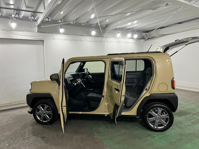 タフトG ダーククロムベンチャー 走行35キロ/LEDヘッドランプ1年保証距離無制限 走行距離35キロ 純正マット サイドエアバッグ LEDヘッドランプ アイドリングストップ シートヒーター オート格納式ドアミラー 電動パーキングブレーキ(埼玉県)の中古車