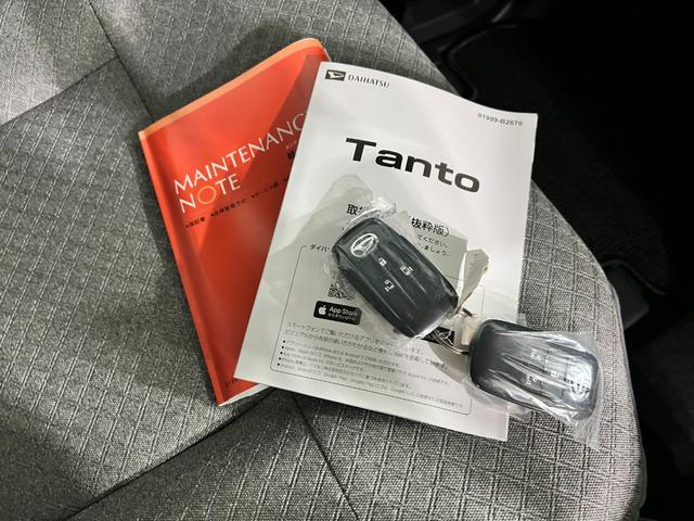 タントXリミテッド 走行34キロ/LEDヘッドランプ/純正マット1年保証距離無制限 走行距離34キロ 純正マット サイドエアバッグ LEDヘッドランプ アイドリングストップ シートヒーター 両側電動スライドドア オート格納式ドアミラー 電動パーキングブレーキ(埼玉県)の中古車