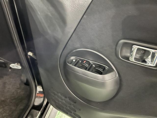 テリオスキッドカスタムX 4WD/走行31186キロ/1年保証距離無制限 走行距離31186キロ(埼玉県)の中古車