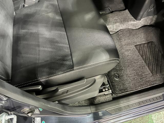 タントカスタムRS トップエディションSAII ナビ/バックカメラ1年保証距離無制限 走行距離18868キロ フルセグナビ バックカメラ 純正マット 助手席エアバッグ LEDヘッドランプ アイドリングストップ 両側電動スライドドア オート格納式ドアミラー(埼玉県)の中古車