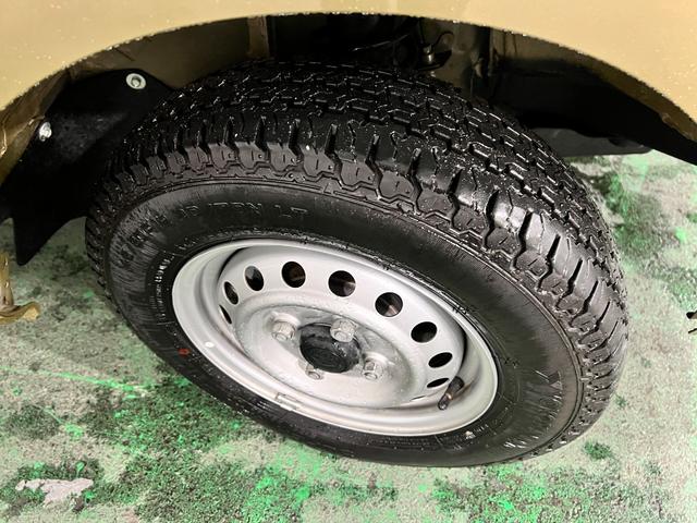 ハイゼットトラックジャンボエクストラ　車検整備付／４ＷＤ／ＭＴ車／ＤＡ１年保証距離無制限　走行距離４０９６キロ　ディスプレイオーディオ　バックカメラ　ドラレコ　純正マット　助手席エアバッグ　ＬＥＤヘッドランプ　アイドリングストップ（埼玉県）の中古車