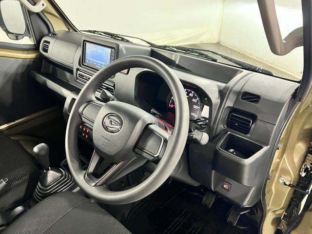 ハイゼットトラックジャンボエクストラ　車検整備付／４ＷＤ／ＭＴ車／ＤＡ１年保証距離無制限　走行距離４０９６キロ　ディスプレイオーディオ　バックカメラ　ドラレコ　純正マット　助手席エアバッグ　ＬＥＤヘッドランプ　アイドリングストップ（埼玉県）の中古車