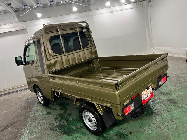 ハイゼットトラックジャンボエクストラ 走行8207キロ/純正ナビ/Bカメラ1年保証距離無制限 走行距離8207キロ 純正フルセグナビ バックカメラ ブルートゥース 純正マット クリアランスソナー LEDヘッドランプ アイドリングストップ 電動格納式ドアミラー(埼玉県)の中古車