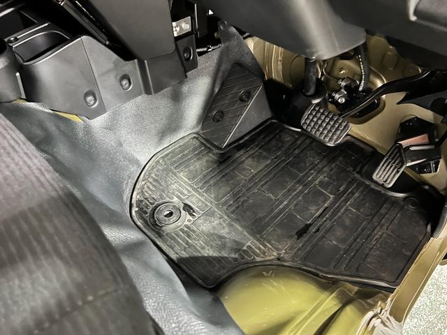 ハイゼットトラックジャンボエクストラ 走行8207キロ/純正ナビ/Bカメラ1年保証距離無制限 走行距離8207キロ 純正フルセグナビ バックカメラ ブルートゥース 純正マット クリアランスソナー LEDヘッドランプ アイドリングストップ 電動格納式ドアミラー(埼玉県)の中古車