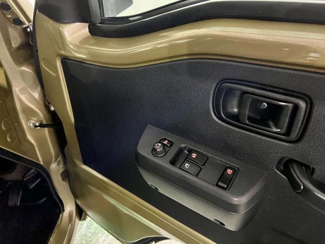 ハイゼットトラックジャンボエクストラ 走行8207キロ/純正ナビ/Bカメラ1年保証距離無制限 走行距離8207キロ 純正フルセグナビ バックカメラ ブルートゥース 純正マット クリアランスソナー LEDヘッドランプ アイドリングストップ 電動格納式ドアミラー(埼玉県)の中古車