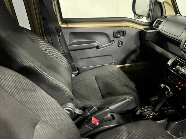 ハイゼットトラックジャンボエクストラ 走行8207キロ/純正ナビ/Bカメラ1年保証距離無制限 走行距離8207キロ 純正フルセグナビ バックカメラ ブルートゥース 純正マット クリアランスソナー LEDヘッドランプ アイドリングストップ 電動格納式ドアミラー(埼玉県)の中古車
