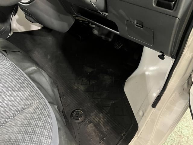 ピクシスバンスペシャル　走行１４８７４５キロ／ワンセグナビ一年保証・走行距離無制限　走行１４８７４５キロ　ワンセグナビ　助手席エアバック　ＥＴＣ　純正カーペットマット　オートマ　２ＷＤ（埼玉県）の中古車