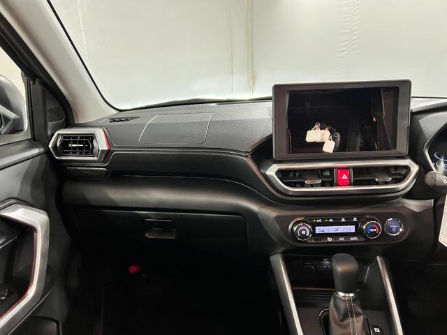 ロッキーX HEV 走行4690キロ/LEDヘッドランプ/純正マット1年保証距離無制限 走行距離4690キロ 純正マット サイドエアバッグ クリアランスソナー LEDヘッドランプ 電動格納式ドアミラー 電動パーキングブレーキ(埼玉県)の中古車