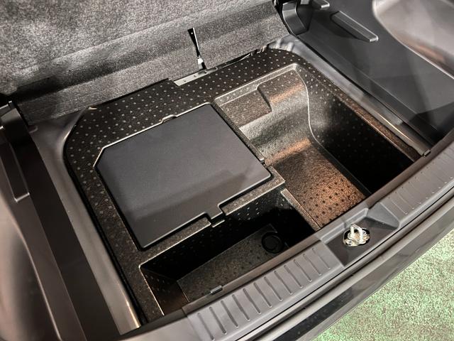 ロッキーX HEV 走行4690キロ/LEDヘッドランプ/純正マット1年保証距離無制限 走行距離4690キロ 純正マット サイドエアバッグ クリアランスソナー LEDヘッドランプ 電動格納式ドアミラー 電動パーキングブレーキ(埼玉県)の中古車