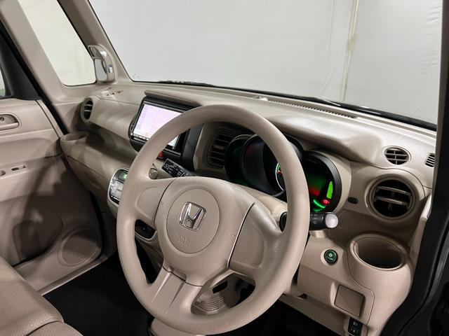 N−BOXG 走行79332キロ/車検整備付/ナビ/ETC一年保証・走行距離無制限 ワンセグナビ アイドリングストップ ベンチシート 助手席エアバック ETC 車検整備付 Aftermarketアルミ(埼玉県)の中古車