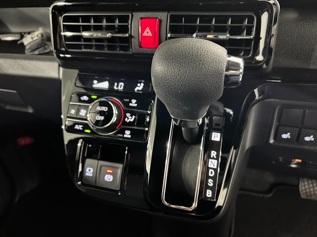 タントカスタムXリミテッド 走行3085キロ/LEDヘッドランプ1年保証距離無制限 走行距離3085キロ 純正マット サイドエアバッグ LEDヘッドランプ アイドリングストップ シートヒーター 両側電動スライドドア オート格納式ドアミラー 電動パーキングブレーキ(埼玉県)の中古車