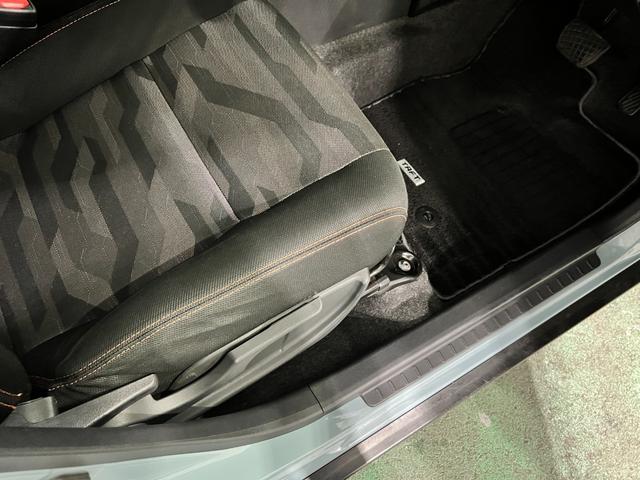 タフトＧターボ　走行１２２３９０キロ／４ＷＤ／純正９型ナビドラレコ１年保証距離無制限　走行距離１２２３９０キロ　純正フルセグナビ　パノラマモニター　ドラレコ　純正マット　サイドエアバッグ　ＬＥＤヘッドランプ　アイドリングストップ　シートヒーター（埼玉県）の中古車