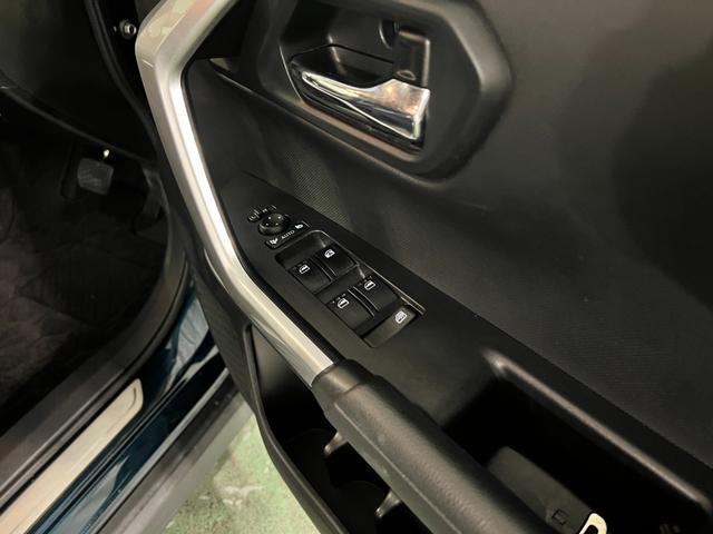 ロッキープレミアムG 走行44653キロ/4WD/車検整備付/ナビ一年保証・走行距離無制限 フルセグナビ Bluetooth 全周囲カメラ ドラレコ ETC クリアランスソナー オートライト LEDヘッドライト シートヒーター(埼玉県)の中古車