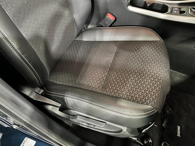 ロッキープレミアムG 走行44653キロ/4WD/車検整備付/ナビ一年保証・走行距離無制限 フルセグナビ Bluetooth 全周囲カメラ ドラレコ ETC クリアランスソナー オートライト LEDヘッドライト シートヒーター(埼玉県)の中古車