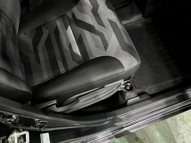 タントファンクロス　走行２１１９キロ／店舗代車／両側電動スライド１年保証・走行距離無制限　サイドエアバック　クリアランスソナー　オートマチックハイビーム　オートライト　ＬＥＤヘッドライト　ベンチシート　シートヒーター　両側電動スライドドア（埼玉県）の中古車