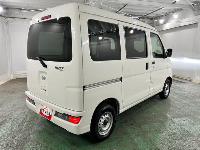 ハイゼットカーゴデラックスSAIII 走行102962キロ/FMAMラジオ1年保証距離無制限 走行距離102962キロ FMAMラジオ 純正マット 助手席エアバッグ クリアランスソナー オートライト LEDヘッドランプ アイドリングストップ 両側スライドドア(埼玉県)の中古車