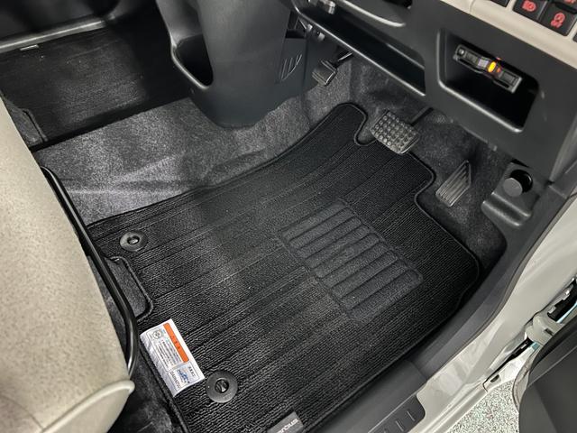ムーヴキャンバスGメイクアップVS SAIII 雹害/走行31043キロ1年保証距離無制限 走行距離31043キロ 純正フルセグナビ パノラマモニター ドラレコ 純正マット サイドエアバッグ LEDヘッドランプ アイドリングストップ シートヒーター 両側電動スライドドア(埼玉県)の中古車
